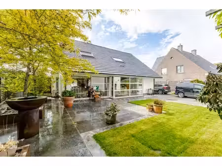 commercieel te koop in hooglede met 4 slaapkamers