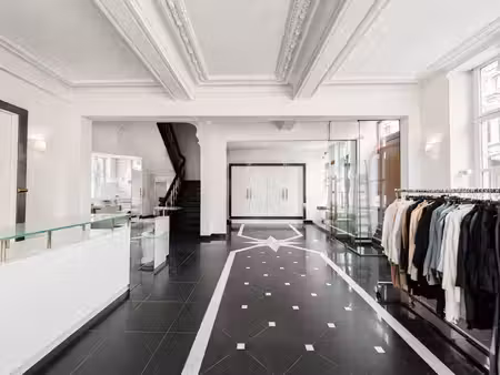 commercieel te koop in oudenaarde met 2 slaapkamers