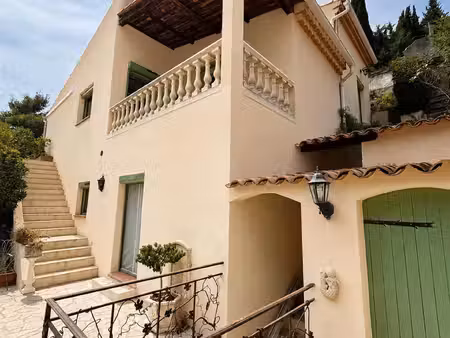 maison superbement située de 147 m2 à la turbie