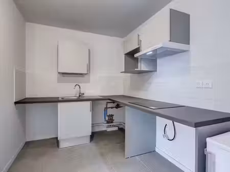 dijon - appartement 3 pièces à louer - 63m2 - 770 € cc - réf: cb-dij-2275 - bourse immobil