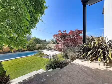 vente ferme 6 pièces 289 m² à morestel (38510)  550 000 €