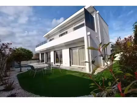 maison de prestige de 160 m2 en location béziers  occitanie
