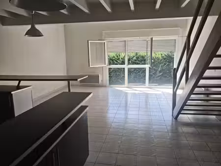 grand appartement avec parking à tours