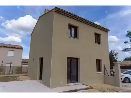 vente maison neuf 90m2 trets - 380000 € - surface privée