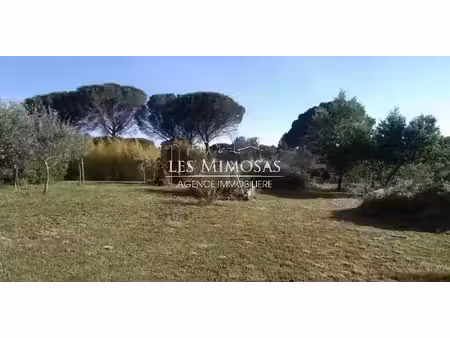 le cannet des maures  propriété avec terrain constructible