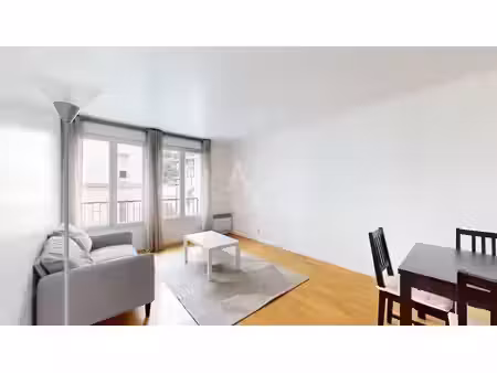 location meublée appartement 2 pièces 46.6 m² à le plessis-robinson (92350)  1 154 €
