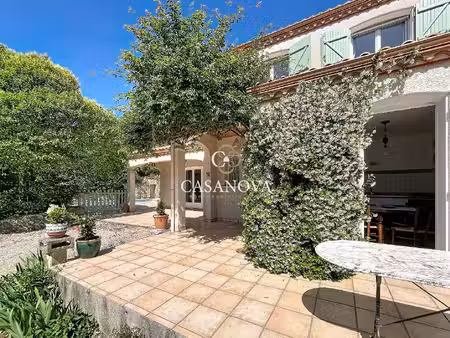 vues panoramiques - villa sur 2000 m² de terrain avec piscine - belles pièces à vivre  4..