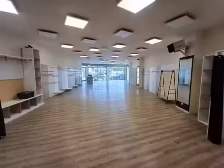 vente immeuble 157 m² saint-céré (46400)