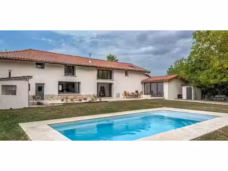 corps de ferme avec piscine bourg-en-bresse (01)