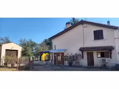maison de 186 m2 avec grand terrain de 3 369 m2 à cartelègue proche des commodités