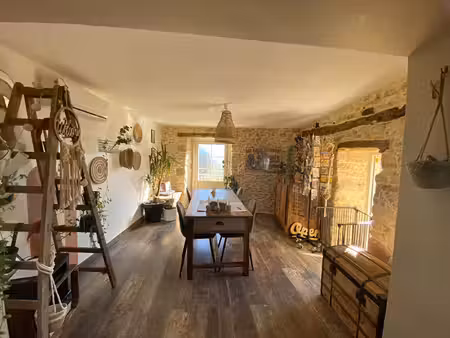 ancien corps de ferme rénové 177 m² avec très belle vue