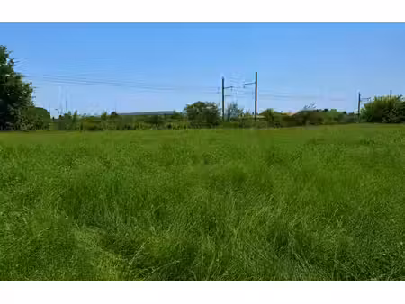 terrain à batir de 538 m² à la riviere - 69 000 €
