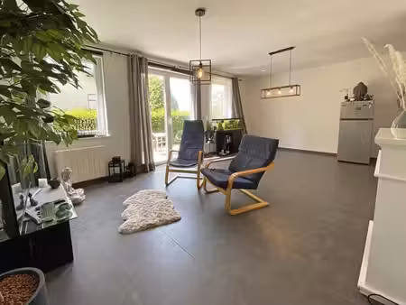 appartement 1ch avec petit jardin privatif