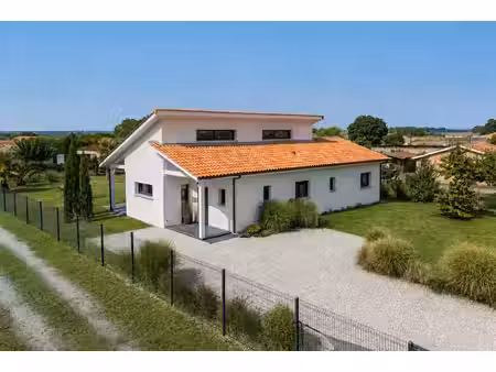 maison d’architecte contemporaine – lumière  volumes et qualité de construction au cœur...