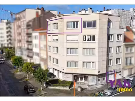 lumineux appartement 2 chambres avec garage et bureau