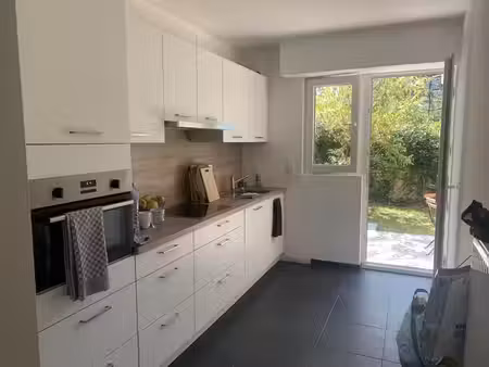 appartement 2 ch. rdc avec jardin et garage — berchem