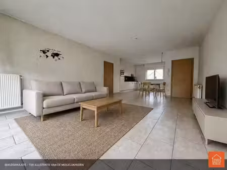 langs steenweg (zeer goede verbinding) zeer mooi appartement