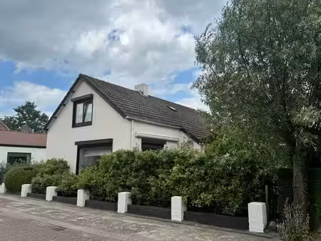 maison individuelle avec vue sur la campagne à retranchement