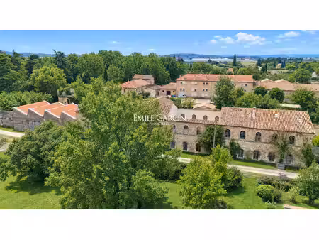 maison de luxe à vendre dans le quartier est