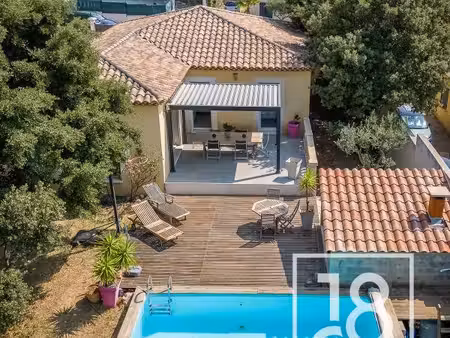 maison de luxe à vendre dans le quartier brets-barjaquets-coussoul-fouitades-cabe