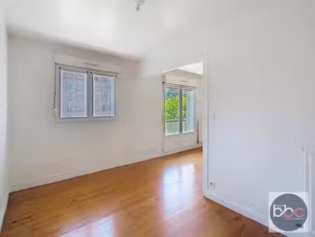 appartement 2 chambres - proche centre ville
