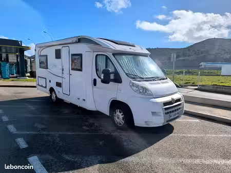 cherche emplacement pour camping car a l'année