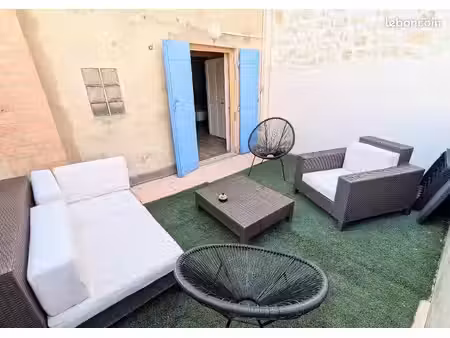 maison intra-muros avec extérieurs
