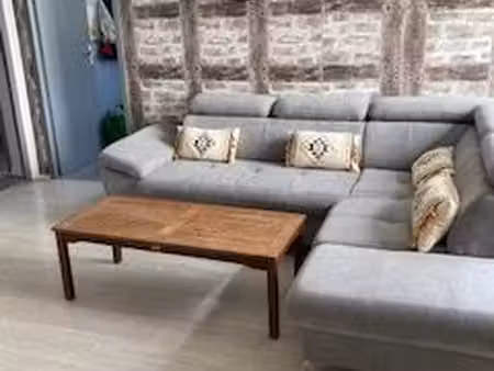 très confortable f3 au rez-de-chaussée