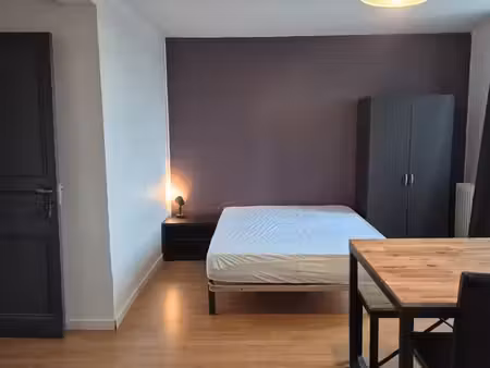 grand studio pour étudiant