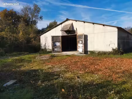 garage entrepôt atelier150 m2
