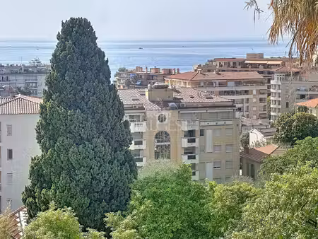 menton limite carnolès – charme d’époque à deux pas de la mer