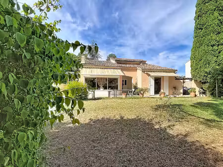 le pouzin villa d'architecte  4 chambres  bureau  jardin de 950m²  quartier calme.