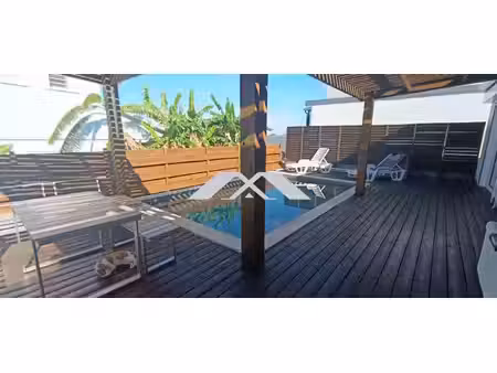 villa piscine saint pierre