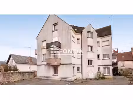 f3 en rez de chaussee avec parking en coeur de ville