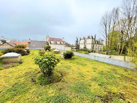 appartement f2 meublé - centre-ville andrésy