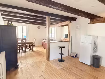 a louer apprtement meuble de type 4 centre ville