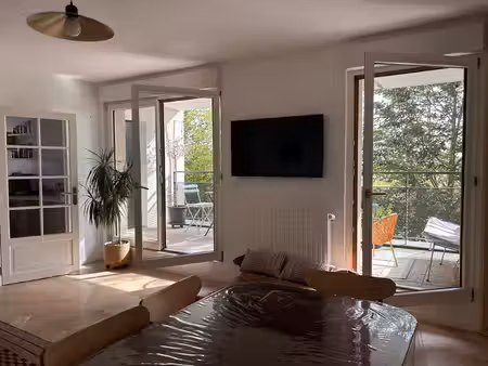 appartement avec terrasse balcon à louer à montévrain