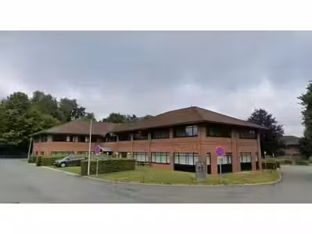 office to let