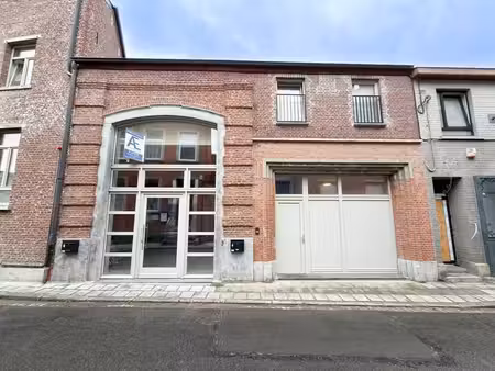 magnifique espace commercial dans le centre de nivelles