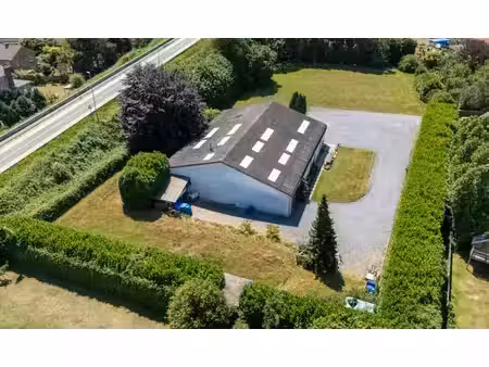 magazijn 500m² op een perceel van 5554m² in drongen