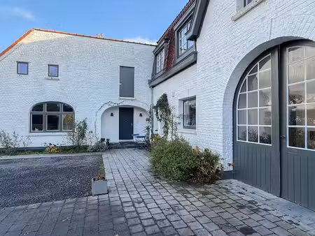 la hulpe  quartier de la mazerinne.