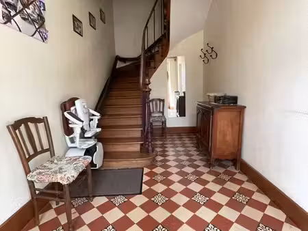 maison 10 pièces 192 m²