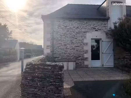 agreable t2 avec terrasse et parking