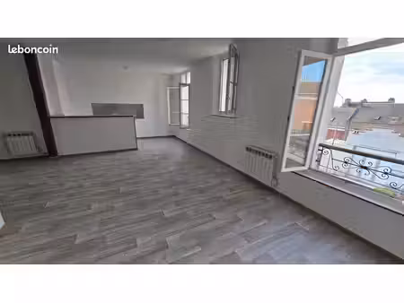 t3 lumineux 59 m² - 2 ch. - montdidier centre