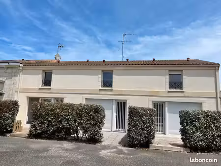 loue duplex t2 45m2 eysines avec terrasse  parking