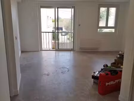 location petit t3 de 42 m2 la farlede