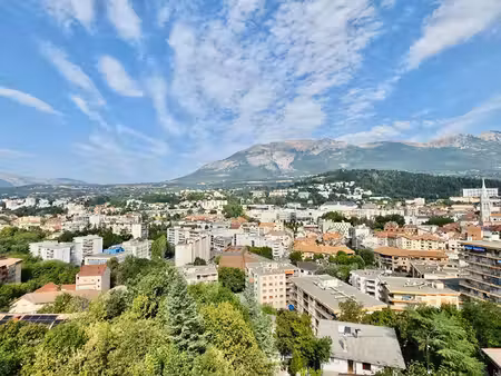 charmand duplex de 116m2 avec vue panoramique