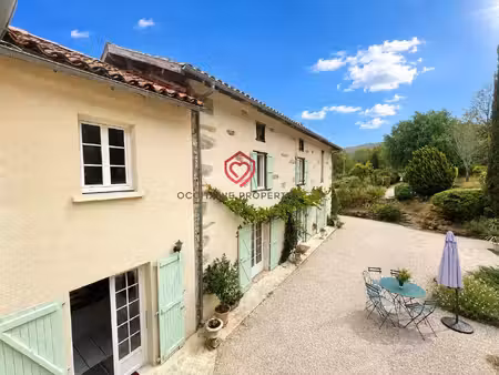 magnifique corps de ferme rénové avec activité de chambres d’hôtes