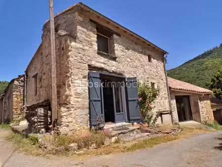 maison de caractère de 138 m² dans un hameau au calme sur les hauteurs de riols