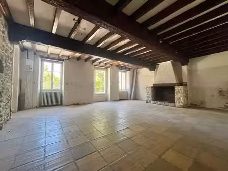 maison pierre à aménager hyper centre créon